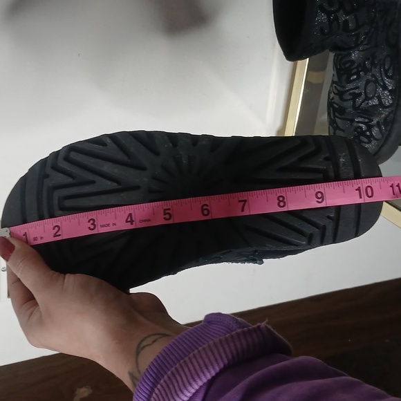 UGG black printed suede ankle boots size 6 - Picture 13 of 15